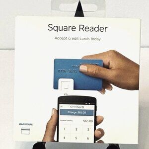 NWT Square Credit Card Reader for iPhone, iPad and Android